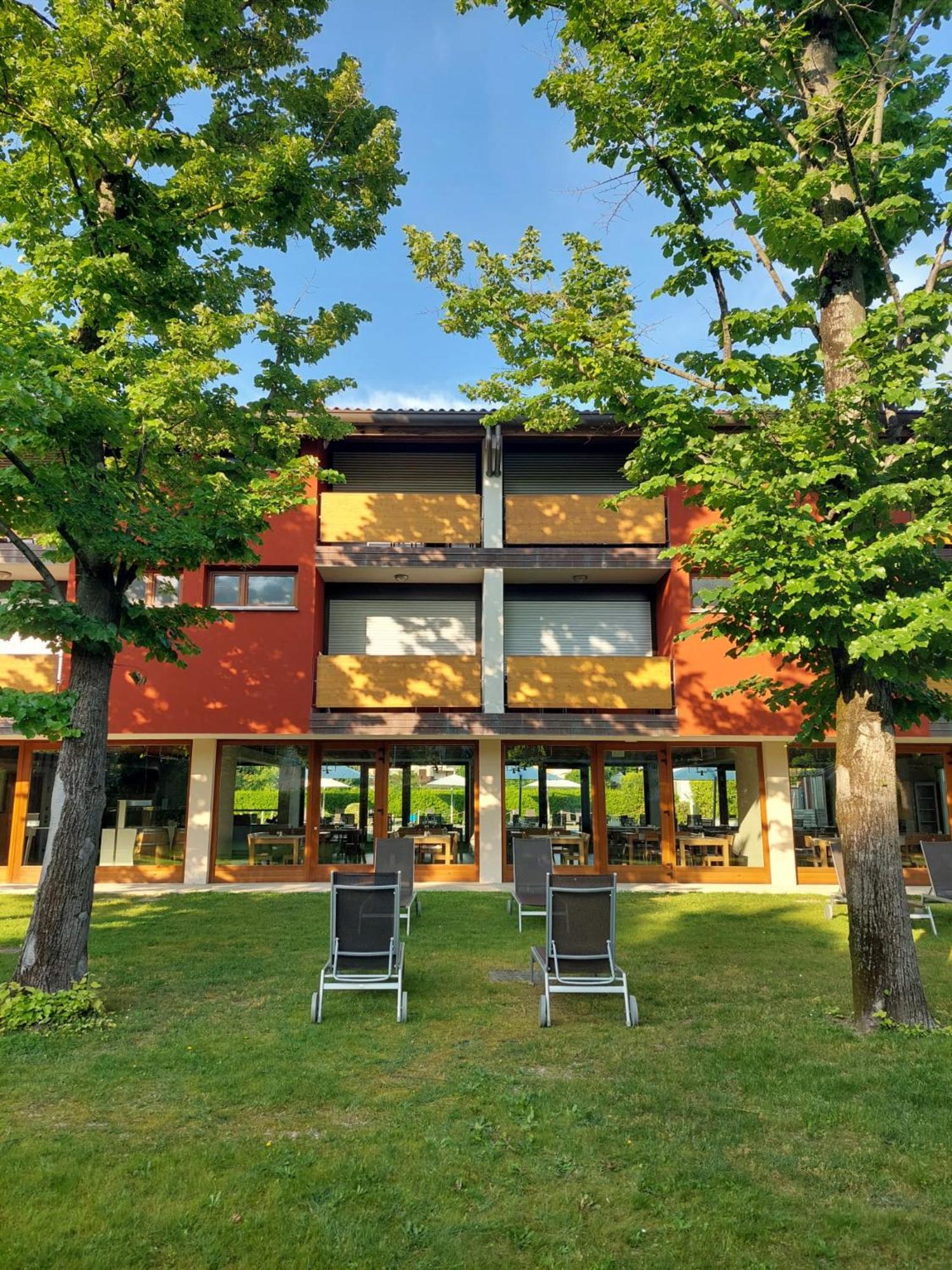 Hotel La Pergola Линьяно-Саббьядоро Экстерьер фото